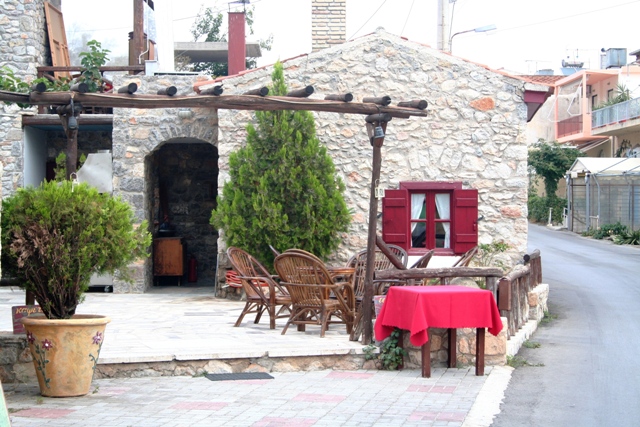 Tolo - There are still a few traditional tavernas